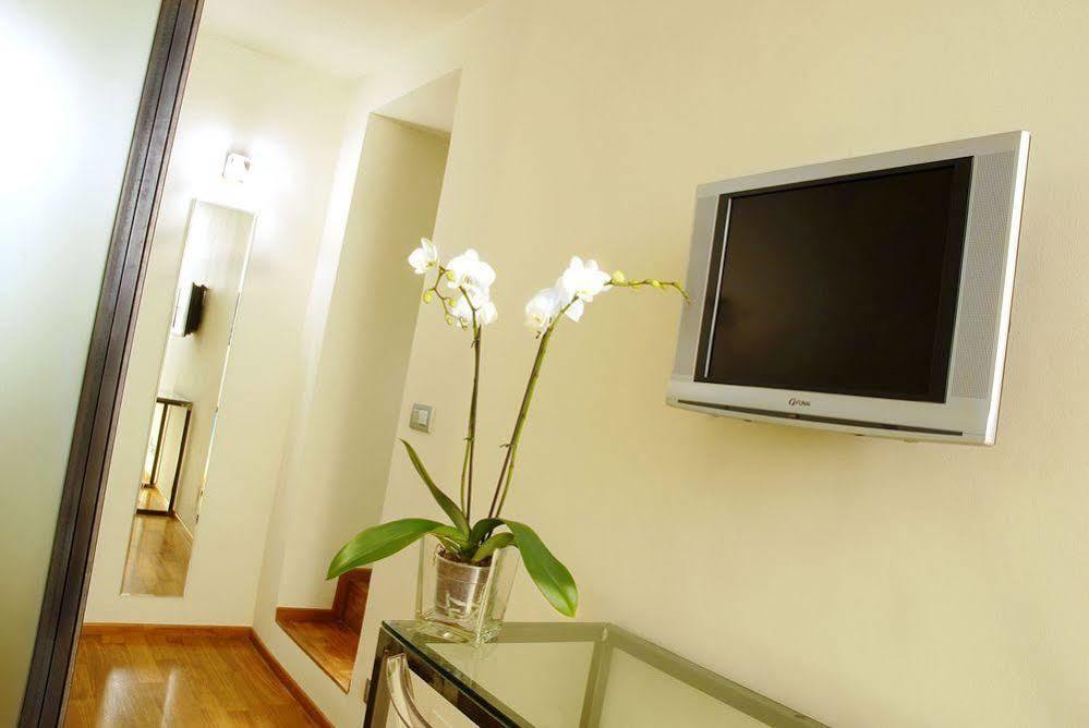 B&B Terres D'Aventure Suites Τορίνο Εξωτερικό φωτογραφία